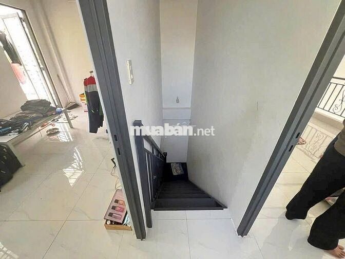 Cần Bán Gấp Căn Nhà 1 triệt 1 lửng ở Trảng Bàng, Giá 870tr, 109m2.