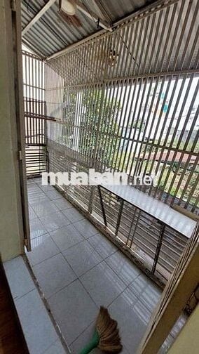 cho thuê nhà Nguyên Căn 2 lầu -2pn,2wc Hẻm 3m Dương Quảng Hàm ,p5, GV
