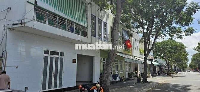 Cần cho thuê nhà mặt tiền Điện Biên Phủ Bà Rịa,Gần quảng trường Bà Rịa