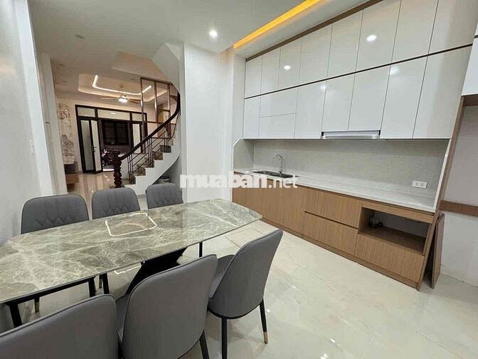 Cần bán nhà 108 bùi xương trạch- 40/45 4t