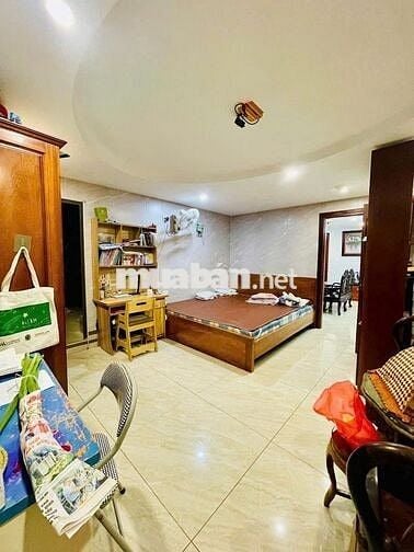 BÁN NHÀ TẬP THỂ NHÂN CHÍNH –THANH XUÂN,90M, 3 PHÒNG NGỦ ,ÔTÔ ĐỖ CỬA.