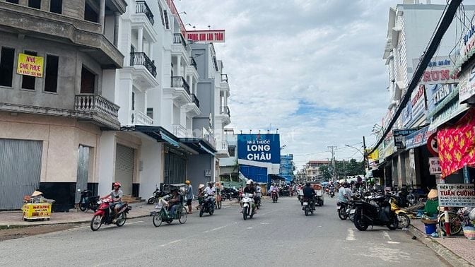 BÁN NHÀ MẶT TIỀN ĐƯỜNG NGÔ QUYỀN, CHỢ CÁI VỒN, LÀ TÀI SẢN SINH DÒNG TI