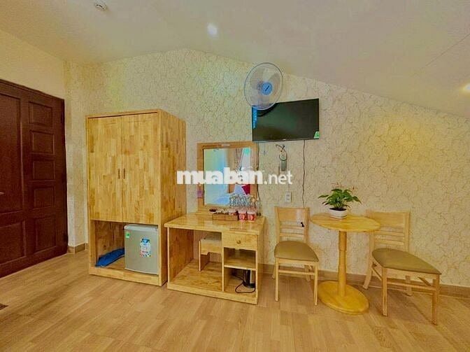 CHO THUÊ KHÁCH SẠN MẶT TIỀN THI SÁCH – GẦN CHỢ ĐÊM ĐÀ LẠT