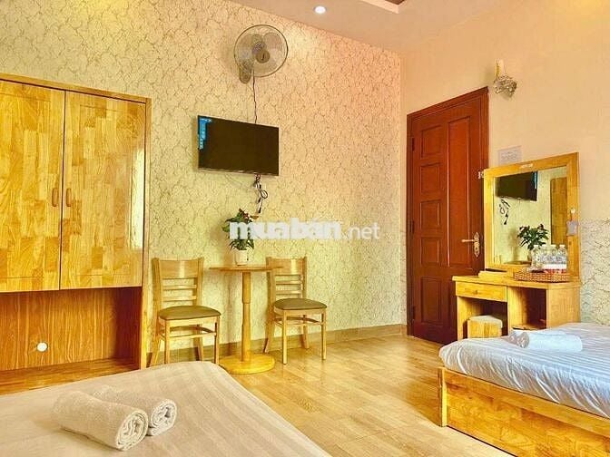 CHO THUÊ KHÁCH SẠN MẶT TIỀN THI SÁCH – GẦN CHỢ ĐÊM ĐÀ LẠT