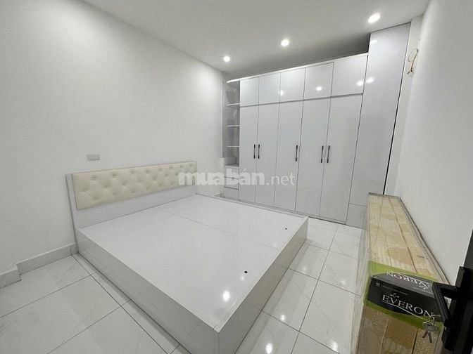 🏡 Long Biên– NHÀ DÂN XÂY CHẮC CHẮN – FULL NỘI THẤT – 40m- nhỉnh 8 tỷ