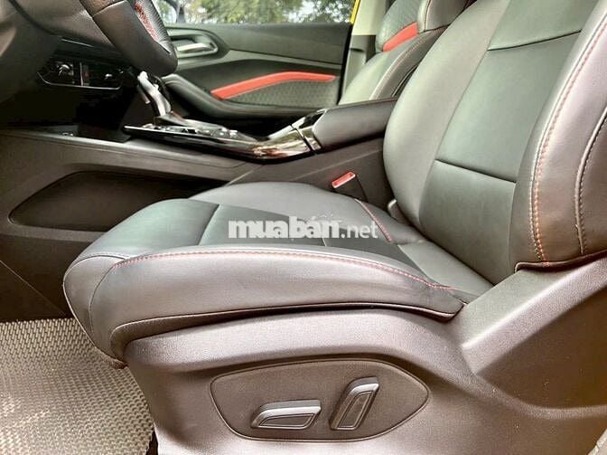 MG5 luxury sx 2022 màu vàng