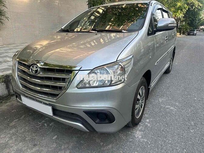 Toyota Innova 2015 E - 165000 km