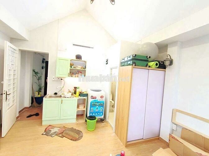 Căn hộ vị trí siêu đẹp mặt tiền đường Nguyễn Văn Trỗi, Phú Nhuận