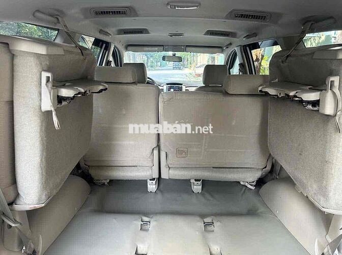 Toyota Innova 2015 E - 165000 km