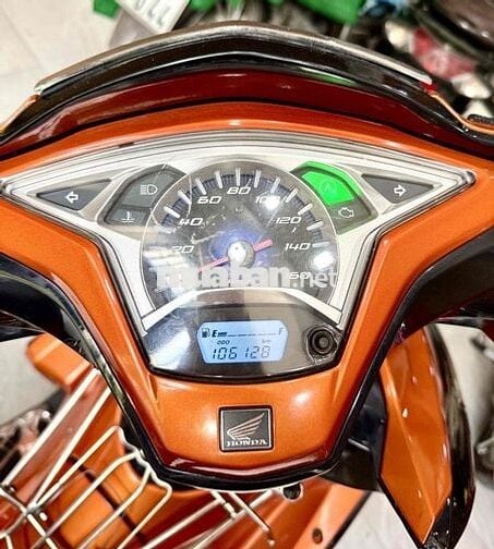 CHÍNH CHỦ CẦN BÁN XE AIR BLADE 2014 ĐẸP HCM