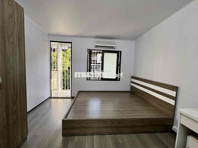 Nhà tập thể Hoàng Đạo Thành, 100m2, 3n 2vs. giá 4.85 tỷ
