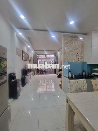 HOÀNG HOA THÁM-BÌNH THẠNH,3 TẦNG,56M2,SÁT HẺM XE HƠI,CHỈ HƠN 6T