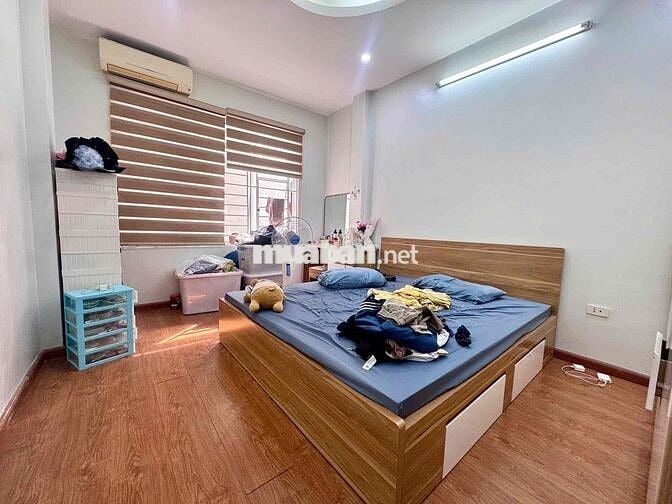 BÁN NHÀ QUAN NHÂN THANH XUÂN HAI MẶT THOÁNG GẦN PHỐ DT:32m2* 5Tầng