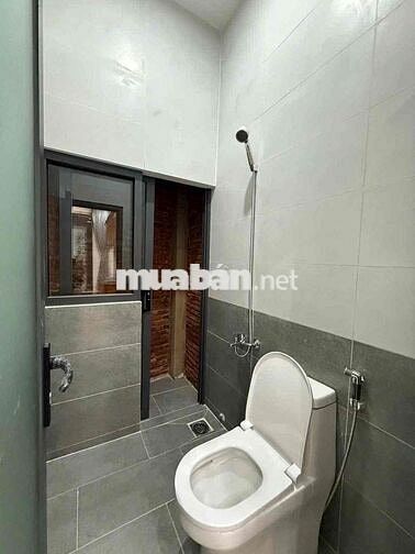 Bán nhà hẻm nhánh hẻm 311 Nguyễn Văn Cừ gần cao đẳng y tế giá 2,86 tỷ