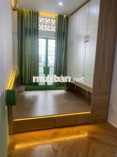 Bán nhà 23m2 hẻm thông Lý Thường Kiệt, hơn 2 tỷ