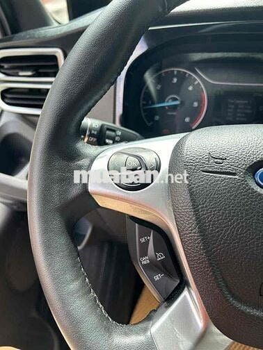 Ford Transit 2024 Tiêu chuẩn - chạy 37000 km
