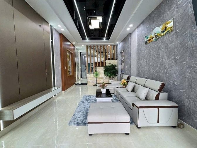 Bán gấp nhà Phan Huy Ích, p14, Gò Vấp, giá mềm chỉ 2,15 tỷ, sổ riêng