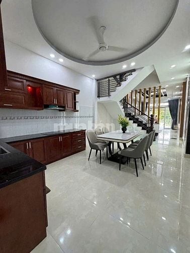 Bán gấp nhà Phan Huy Ích, p14, Gò Vấp, giá mềm chỉ 2,15 tỷ, sổ riêng