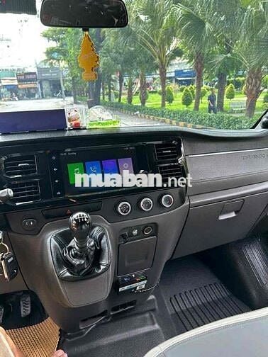 Ford Transit 2024 Tiêu chuẩn - chạy 37000 km