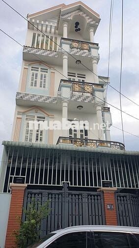 HOT- Bán gấp nhà 3 lầu DT 7m x 14m, đường 8m, gần chợ Đại Hải Hóc Môn