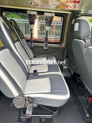 Ford Transit 2024 Tiêu chuẩn - chạy 37000 km