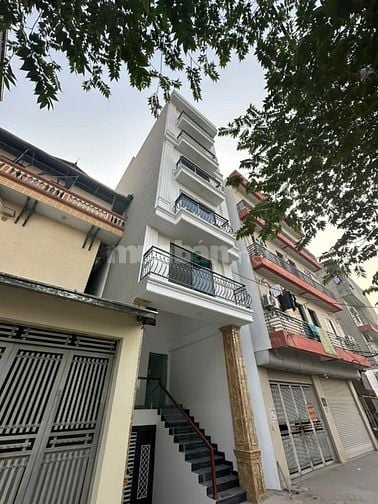 Chính chủ bán nhà phân lô 2 mặt tiền đường oto ngõ 106 Hoàng Quốc Việt
