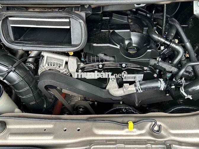Ford Transit 2024 Tiêu chuẩn - chạy 37000 km