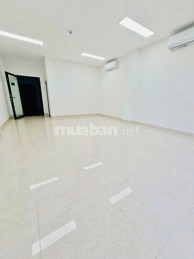 RẺ NHẤT KHU VỰC -Tòa nhà Lê Trung Nghĩa - khu K300- Thang Máy 