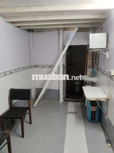 Phòng dưới đất gác xuốt khu an ninh