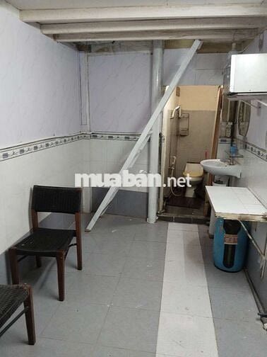 Phòng dưới đất gác xuốt khu an ninh