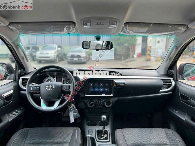 Toyota Hilux 2025 2.4L 4x2 AT