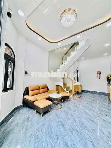 NHÀ ĐẸP - 2 TẦNG - SÁT BÊN HẺM XE TẢI - TRUNG TÂM QUẬN 6 - GẦN 25M2 -