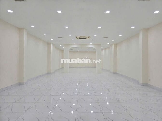 MẶT TIỀN ỐP KÍNH CỰC ĐẸP 542C NGUYỄN ĐÌNH CHIỂU– TRỆT LỬNG 4 LẦU
