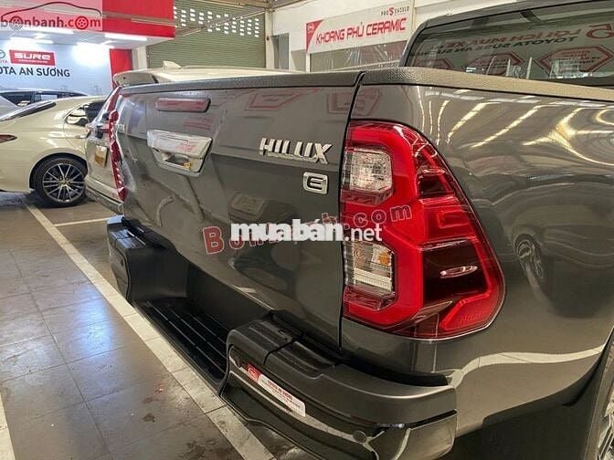 Toyota Hilux 2025 2.4L 4x2 AT