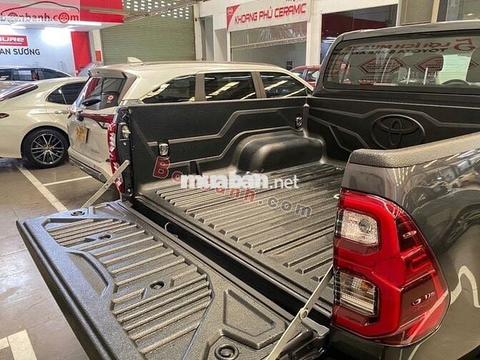 Toyota Hilux 2025 2.4L 4x2 AT