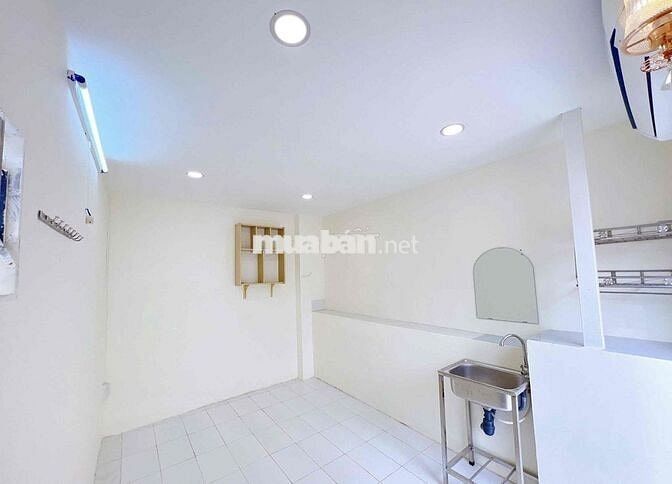 PHÒNG TRỌ ĐÃ LẮP SẴN MÁY LẠNH MỚI GẦN NGÃ TƯ NƠ TRANG LONG & NGUYỄN XÍ