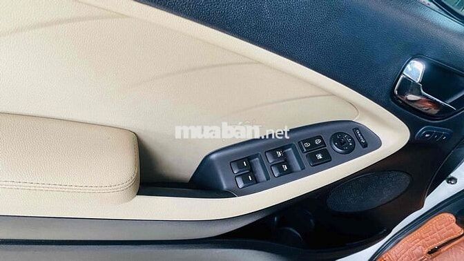 Kia Cerato 2016 2.0 AT - Xe GĐ đẹp xuất sắc