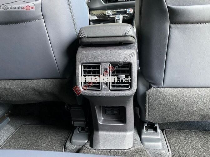 Toyota Yaris Cross 1.5 D-CVT 2025 - 590 Triệu
