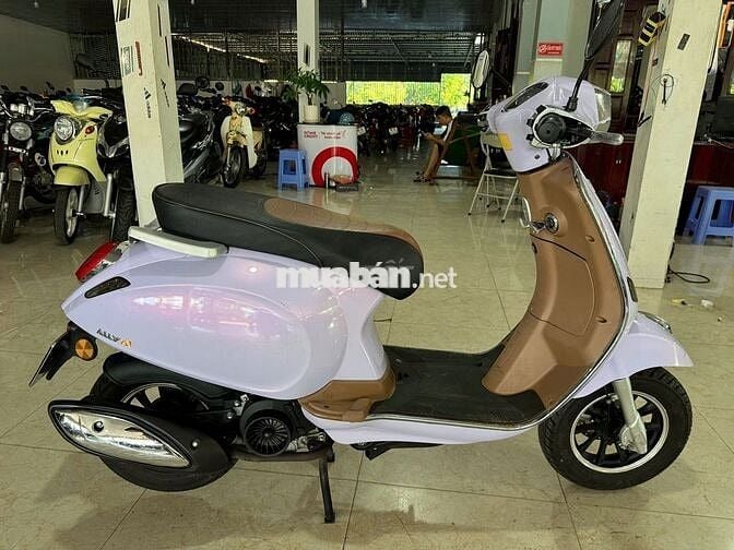 Vespa 50cc 2023