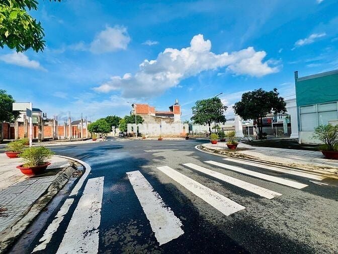 BÁN CĂN NHÀ PHỐ 70M2 MIẾU ÔNG CÙ, NHỈNH 2 TỶ, SHR SANG TÊN NGAY