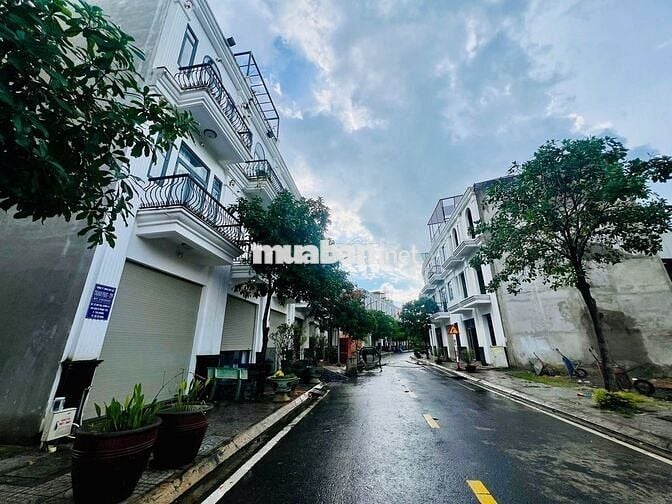 BÁN CĂN NHÀ PHỐ 70M2 MIẾU ÔNG CÙ, NHỈNH 2 TỶ, SHR SANG TÊN NGAY