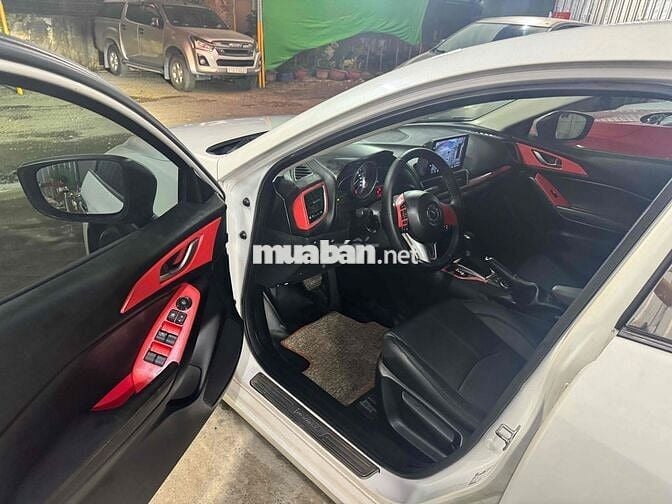 Mazda 3 2016 1.5 AT Sedan - 81000 km