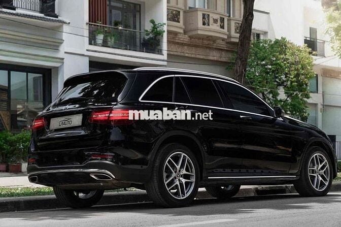 LONG ANH AUTO về Mercedes GLC300 4Matic model 2018