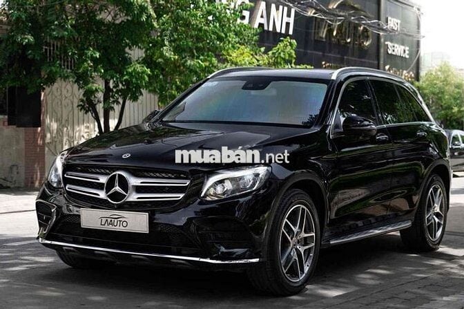 LONG ANH AUTO về Mercedes GLC300 4Matic model 2018