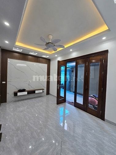 BẮC TỪ LIÊM,P.ĐÔNG NGẠC: KHÔNG CÓ CĂN THỨ 2 BÁN, 1 NHÀ RA PHỐ, ÔTÔ 