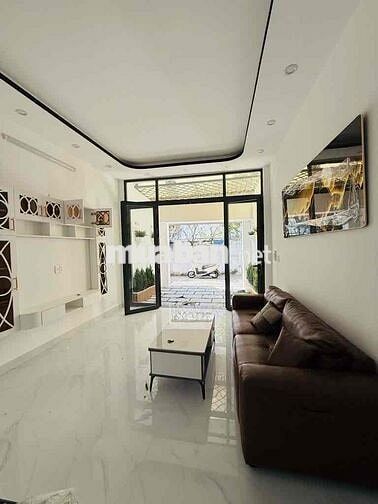 QUẬN 7, NHÀ MỚI 60m2,  3 TẦNG, 4 PHÒNG NGỦ, DỌN VÀO Ở NGAY, HẺM XE HƠI