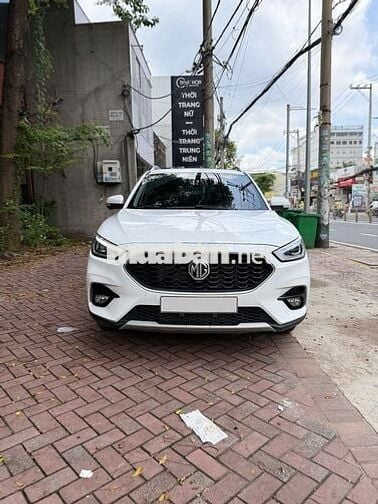 MG ZS 2025 Luxury - 1000 km