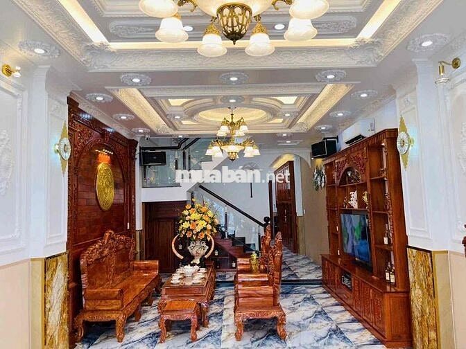 Cần bán nhà mặt tiền đường Nguyễn Hiền