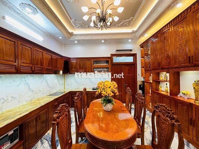 Cần bán nhà mặt tiền đường Nguyễn Hiền
