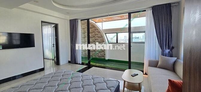 Penhouse 1PN 65m2 có dọn phòng, top view, đi bộ 3' ra biển, mới 100%